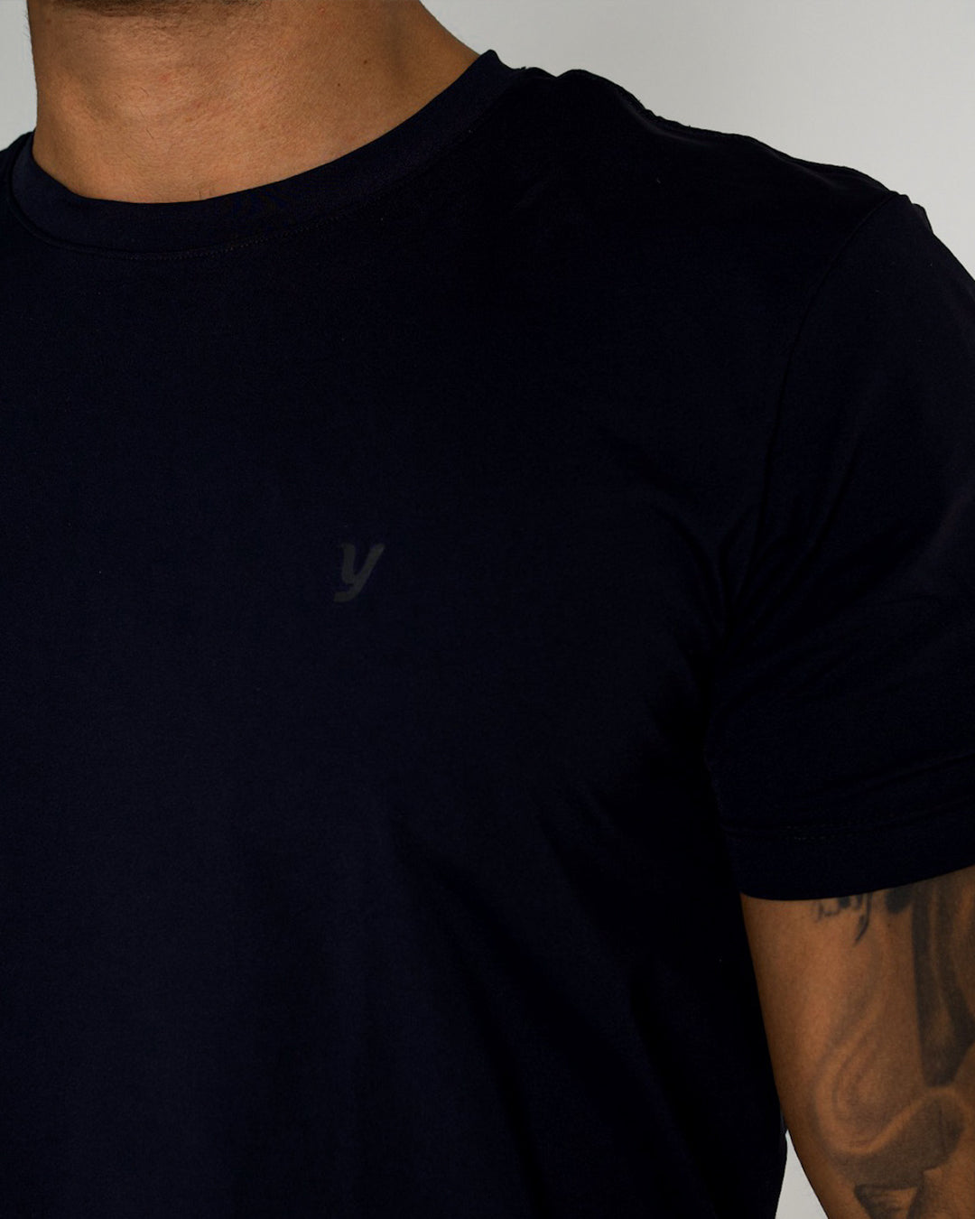 Camiseta Dry Essential - Preta